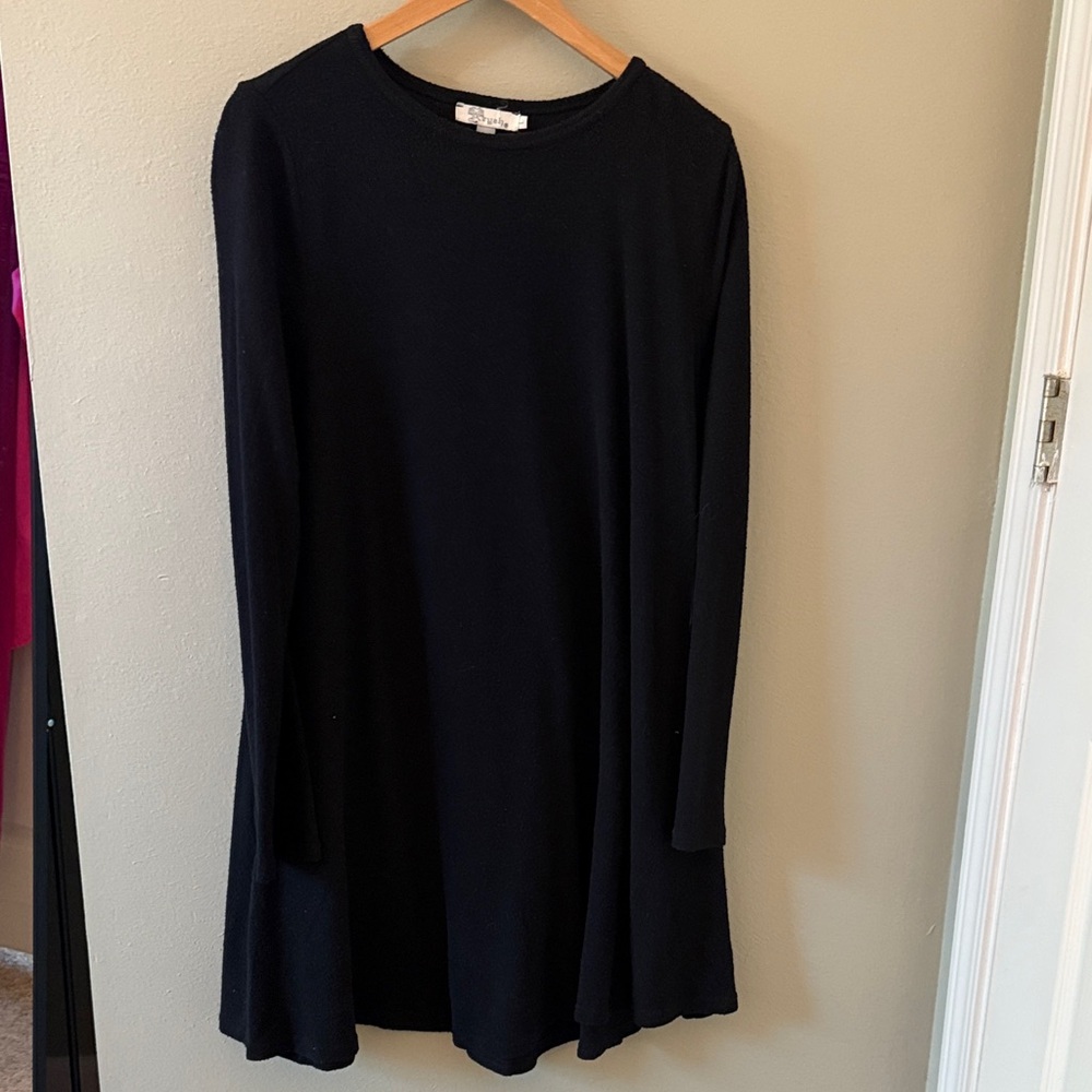 Elegant Black Long Sleeve Dress